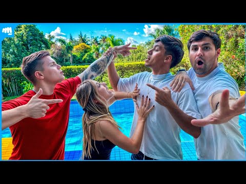 O VINI FLAGROU ELA CONVERSANDO COM O EX FICANTE!!