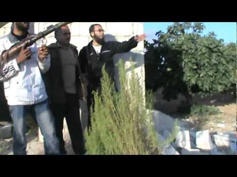 العقيد عفيف سليمان يشرف على محاصرة وادي الضيف