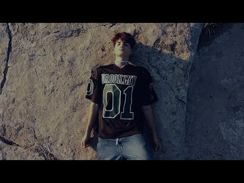 EKSO NL - VULNERABLE (Video Oficial) | 1000 Cortes