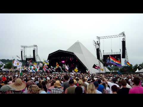 Tom Jones Its Not Unusual Pyramid Stage Glastonbury Festival 2009