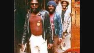 The Gladiators talking blues live