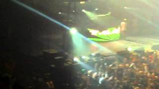 Wiz Khalifa outro &#39;Make the Floor Shake&#39; Rolling Papers Tour New Orleans