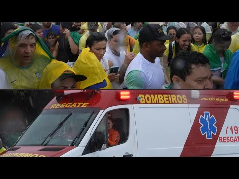 Dezenas de feridos após raio atingir protesto pró-Bolsonaro em Brasília | AFP