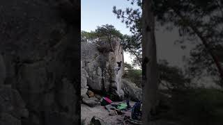 Video thumbnail de Figure de Proue, 7a. Fontainebleau