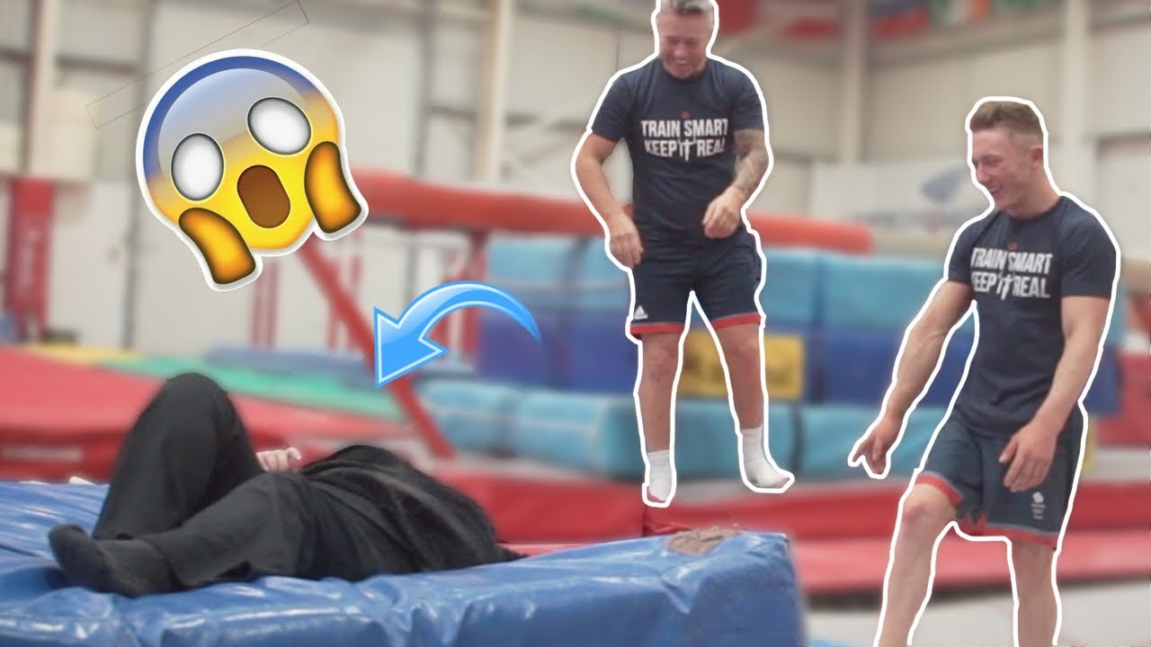 MY MUM TRIED GYMNASTICS! {Wipeout}