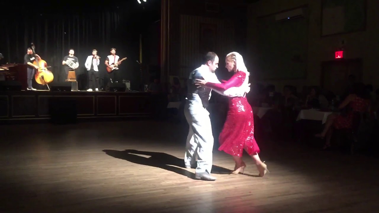 Mario De Camillis, Tamara Bisceglia & El Cachivache Quinteto @ Astoria tango New York