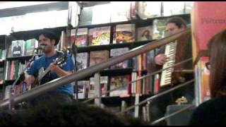 Alessandro Mannarino - Tevere grand hotel live @ la Feltrinelli (Roma)