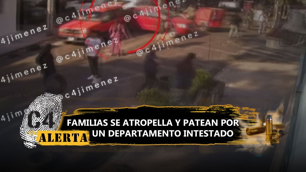 Familias de Azcapotzalco se enfrentan a golpes por un departamento intestado