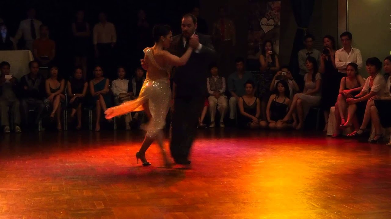 Daniel Nacucchio y Cristina Sosa @ Xtreme Grand Milonga, Hong Kong , June 2013; 2/3