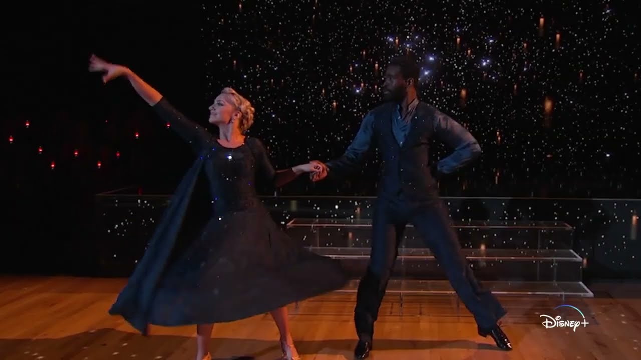 Följ med på resan | Dancing With The Stars | Disney+