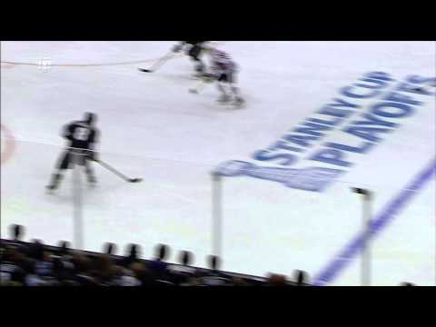 Doughty wrist shot with traffic