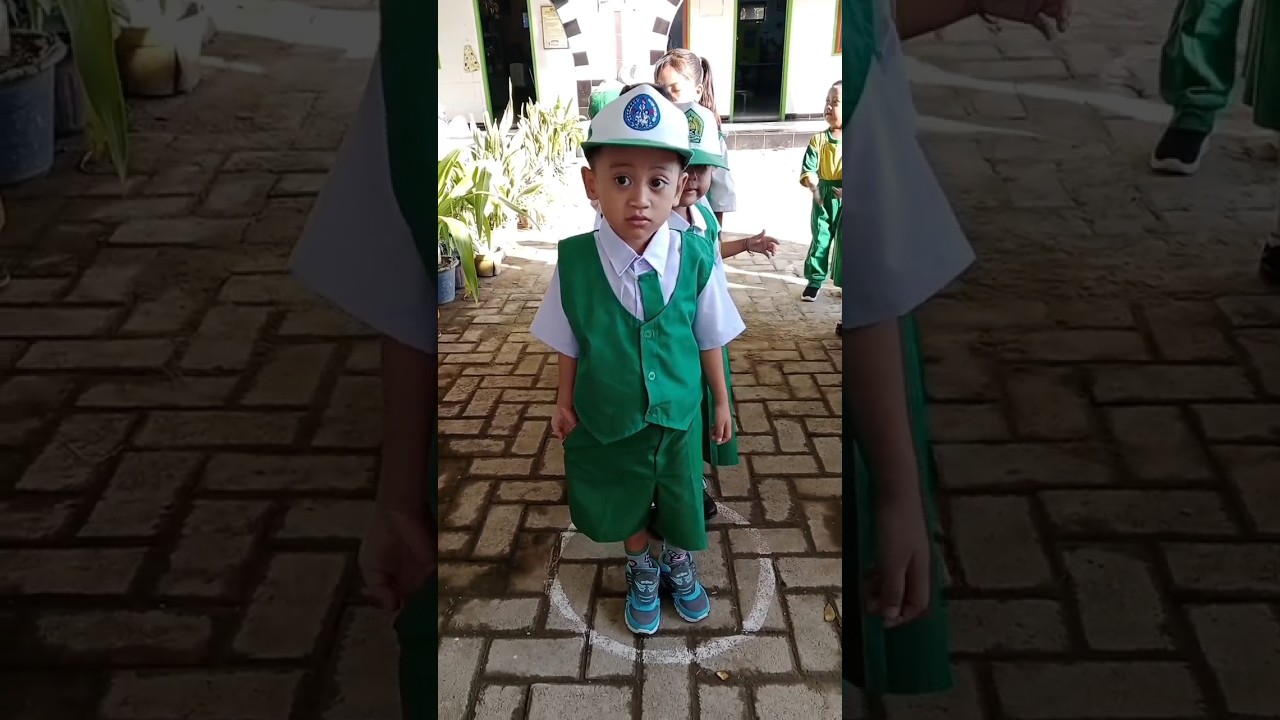 Hisyam pertama kali masuk tk