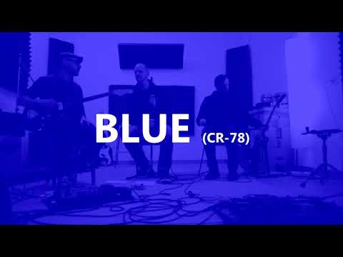 MISS MOUSTACHE - Blue