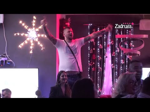 Zadruga 5 - Janjuš začuo poznate hitove, pa pao u sevdah - 02.01.2022.
