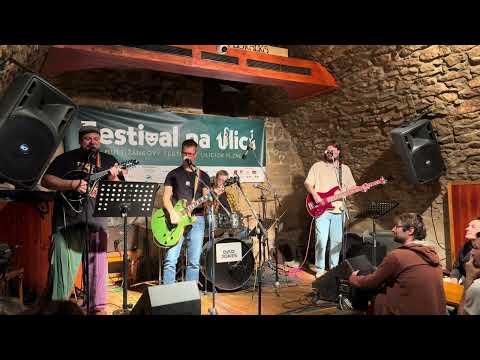 Dead Jokes - Johny boy | Koncert Hi-Fi Klub 2025
