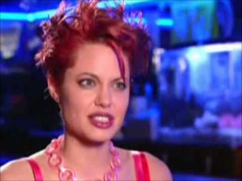 Angelina Jolie- Playing by heart Interview