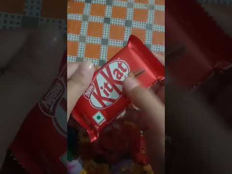 chocolates 😋#KitKat n Snickers #viral#trending #yummy #love 🥰