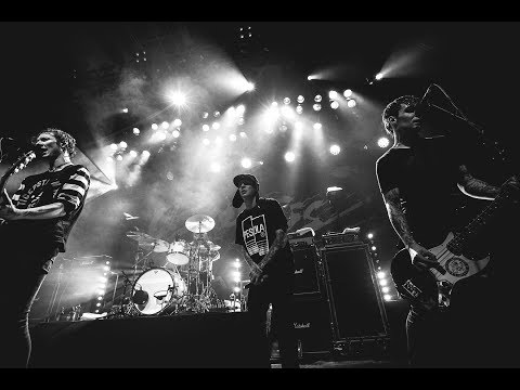 Oslo Ess - Trøbbel/Fritt Fram/Amerika ft. OnklP (live @ Rockefeller)