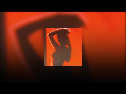 Reflux - Nevermind (feat. Julie August)