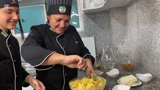 Download lagu Mamá  mp3