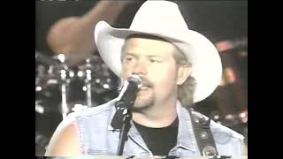 36th Academy of Country Music Awards 2001 - Toby Keith Performs "I'm Just Talkin Bout Tonight"
