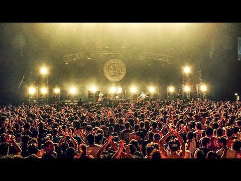 Cadena Perpetua - "Sigo Acá" (Luna Park 2015)