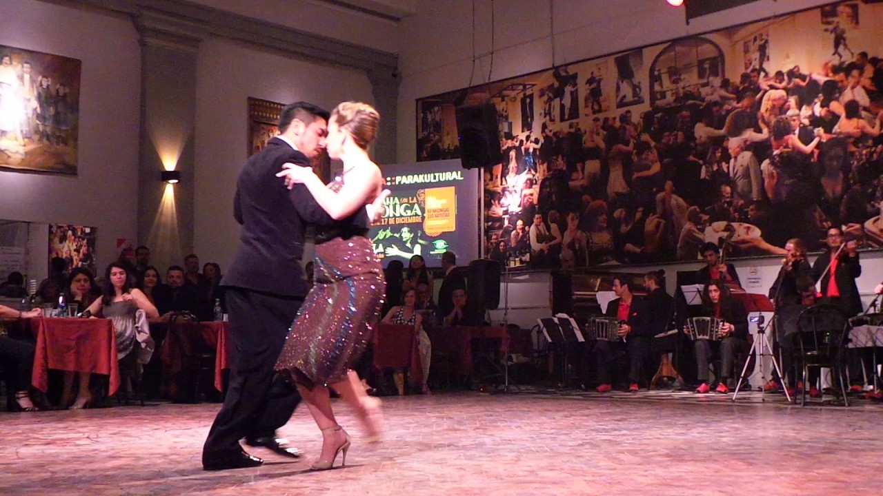 Jose Luis Salvo y Carla Rossi en Parakultural Caning 2/3