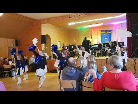 Årets Vår Konserten med KORPSETS i Lysøya . stolte foreldre og lærere i Ørland kommune.