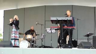 Aili & Osmo Ikonen at Linnajazz 2015 - The Way You Make Me Feel