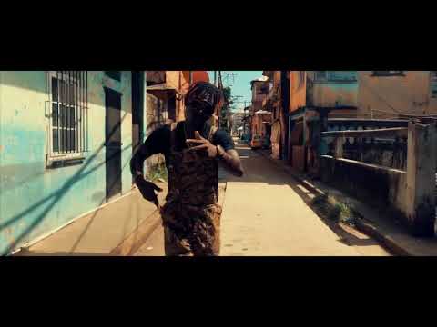 El Derk - Menos Que Te Den | Video Oficial