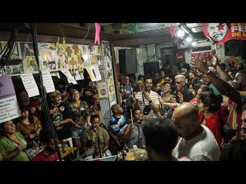 Brasile, lo scontro feroce fra estrema destra e la favorita sinistra alle presidenziali