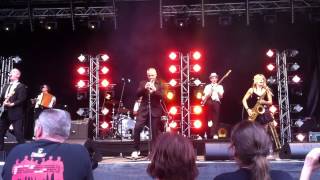 Nu Sports - No Time [live @ Jazzopen 2012]