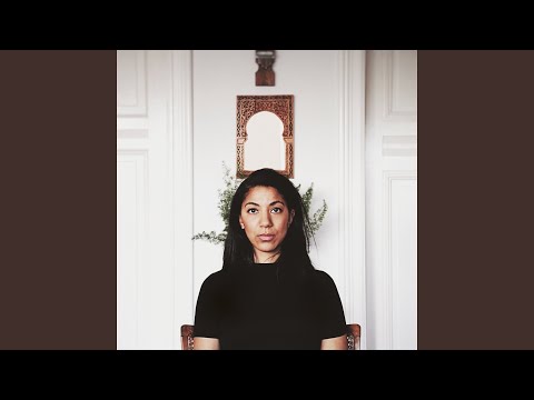 Mola (feat. Tusken.)