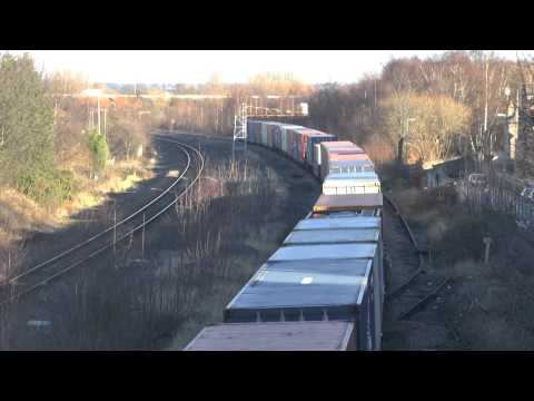 70006 Sounding Good at Horbury Jn with 4M22 Leeds FLT - Crewe Basford Hall