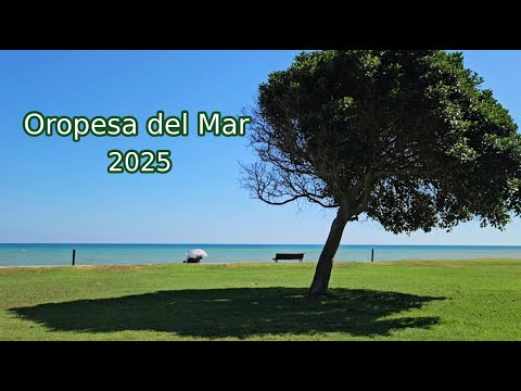 Walking in Oropesa del Mar 🇪🇸 | Beautiful Beaches & Sea Views
