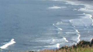 preview picture of video 'Wave set / surf north side of Lunan Bay summer 2009'