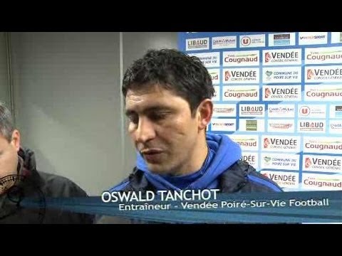 Foot National : Le Poiré Sur Vie - Beauvais (0 à 0)