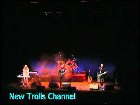 NEW TROLLS - Faccia di cane - Il Mito live 2011