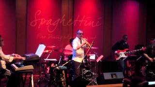 Tres Palabras (Three Words) - Rocco Ventrella (Smooth Jazz Family)