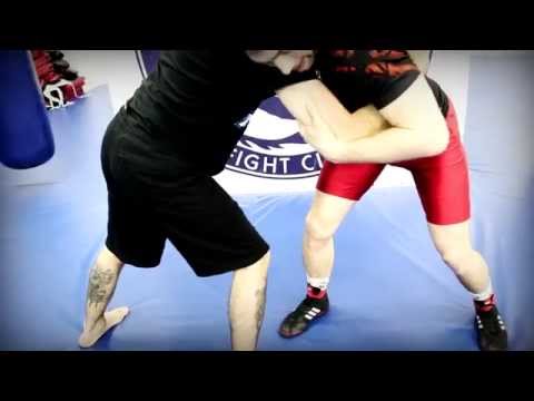 Szkoła Grapplingu: Zapaśnicze " Kopytko " pod BJJ
