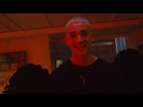 download lagu mp3 mp4 Luna E Sole Zoda, download lagu Luna E Sole Zoda gratis, unduh video klip Luna E Sole Zoda