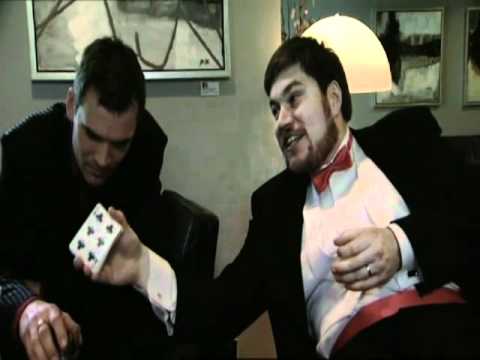 hold din kæft, sæt dig ned ellers får du en på sylten.mp4