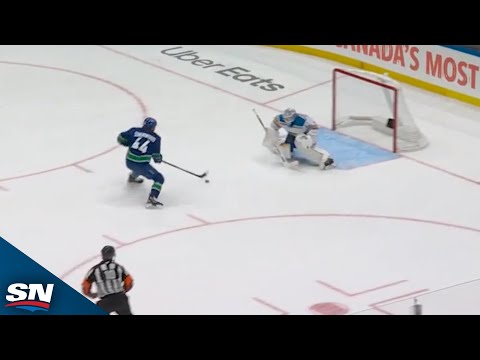Canucks' Kiefer Sherwood Escapes for a Shorthanded Stunner vs. the Blues