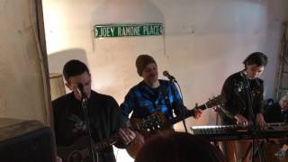 Dave Hause @ Ramones Museum Berlin / 03-03-2017 / Divine Lorraine