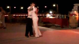 Detlef Engel und Andreas Wichter tanzen die Cumparsita in Aubais, Südfrankreich