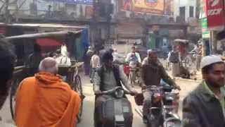 preview picture of video 'Tricycle ride in Varanasi, India'