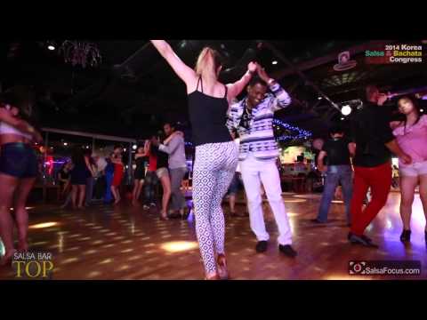 Beto&Erika Bachata Free Dance @ 2014 Korea salsa & Bachata congressAfter FAREWELL PARTY압구정 클럽 TOP