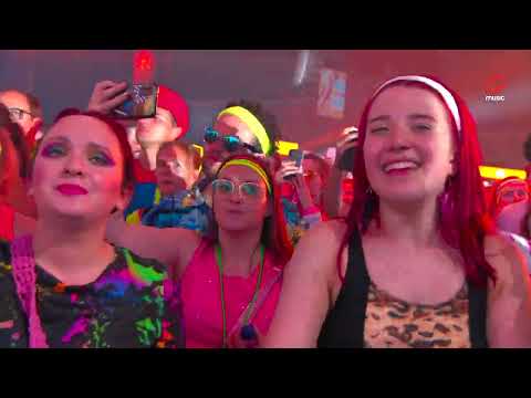 Bart Kaëll, Dorothee Vegas & Like Maarten - Zeil Je Voor Het Eerst | De Foute Party 2023