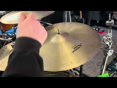 Zildjian 20" A Series Medium Ride Cymbal 1982 - 2012 - Traditional image 4
