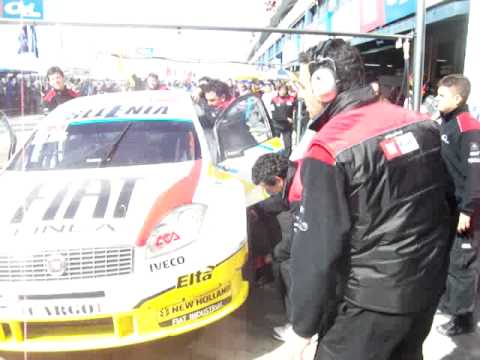 Emiliano López - Ezequiel Bosio - Cambio de piloto - 200 Kilómetros de Bs As de TC2000.MOV